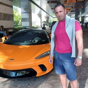 Meet your Posher, Roberto